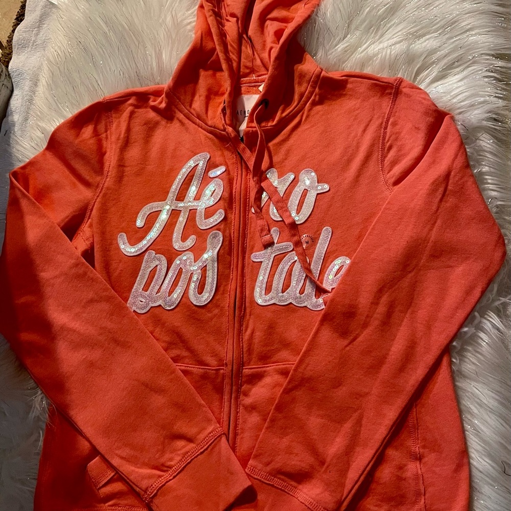 Aéropostale hoodie/sweatpants outfit